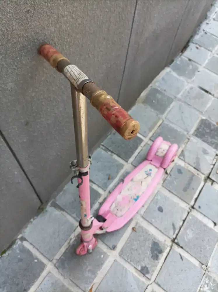 Scooter Anak Skuter Anak Cewek Pink Bahan Besi Tebal