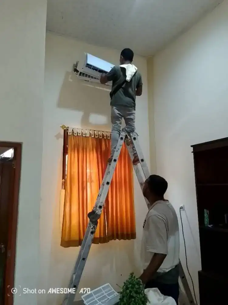 Terima service AC, isi freon AC, bongkar pasang AC, dll