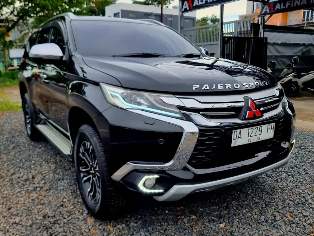 Mitsubishi Pajero Sport Dakkar 4x2 Matic Rockford 2018 Sangat Istimewa