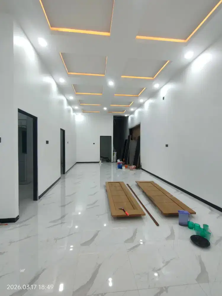 Tukang kayu dan batu