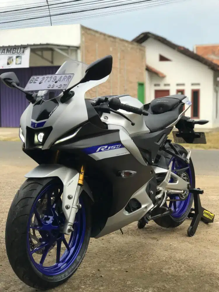 R15M abs qs tcs