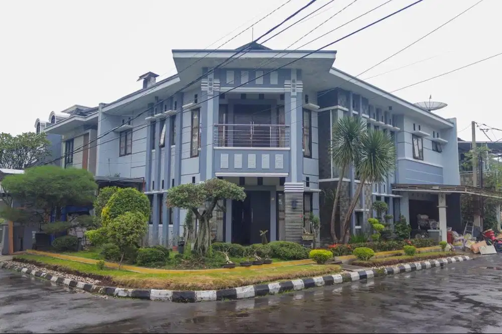 Dijual Rumah Asri Posisi Hook di Pasirluyu Bandung