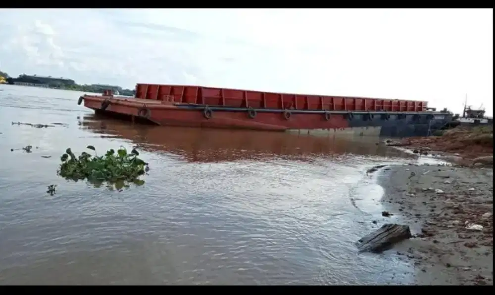 Sewa Ponton & Tuq boat