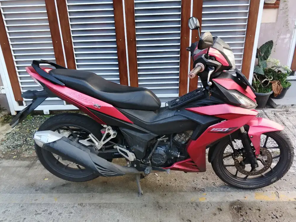 Di jual honda supra gtr 150 tahun 2016