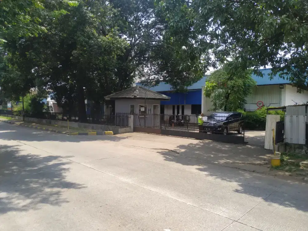 Dijual gudang luas 6.445