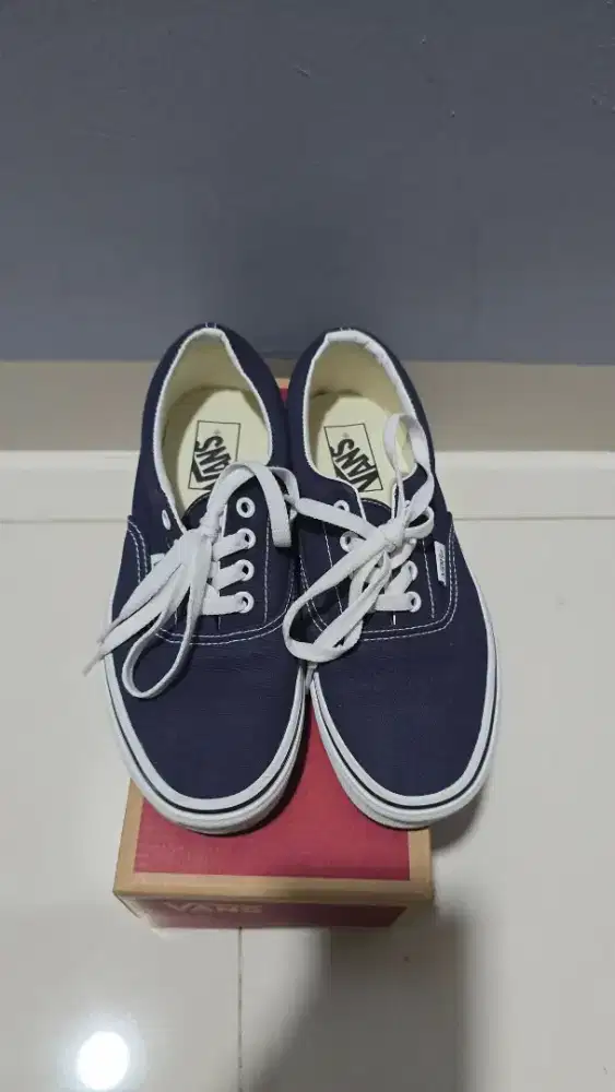 Sepatu Vans Navy Wanita Original Bekas Second