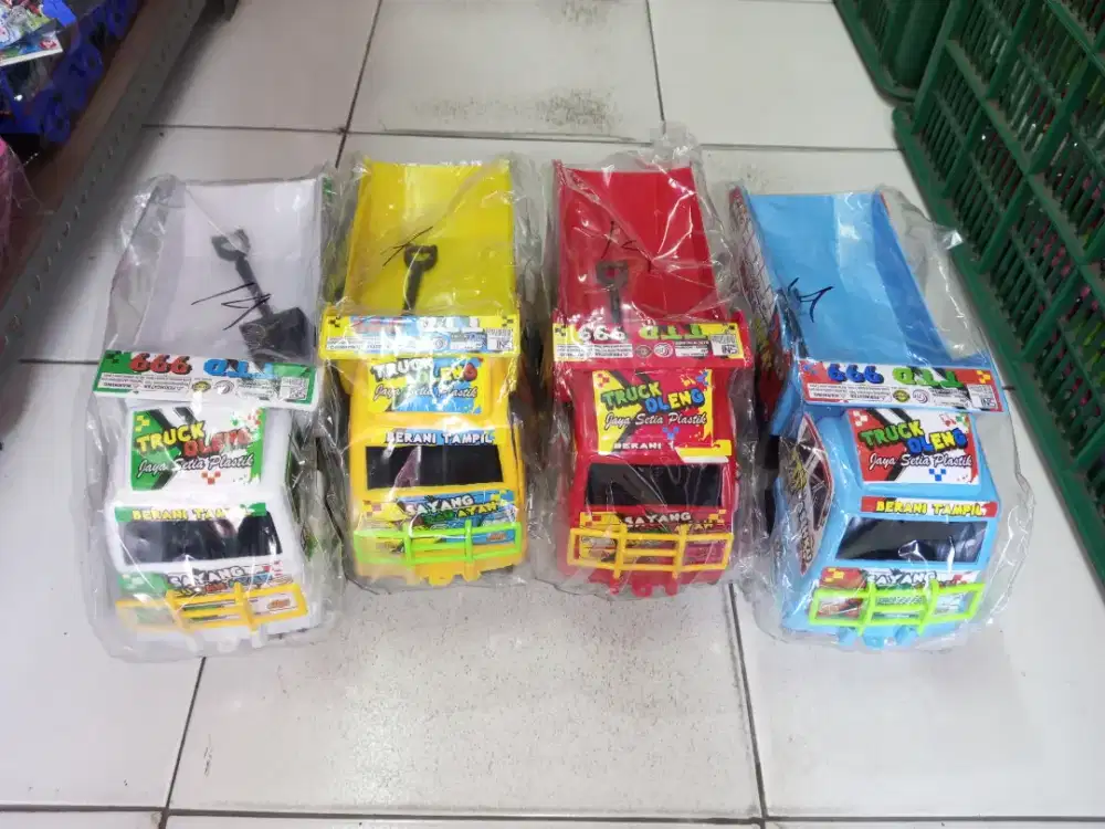 mainan anak truk dump TTD warna