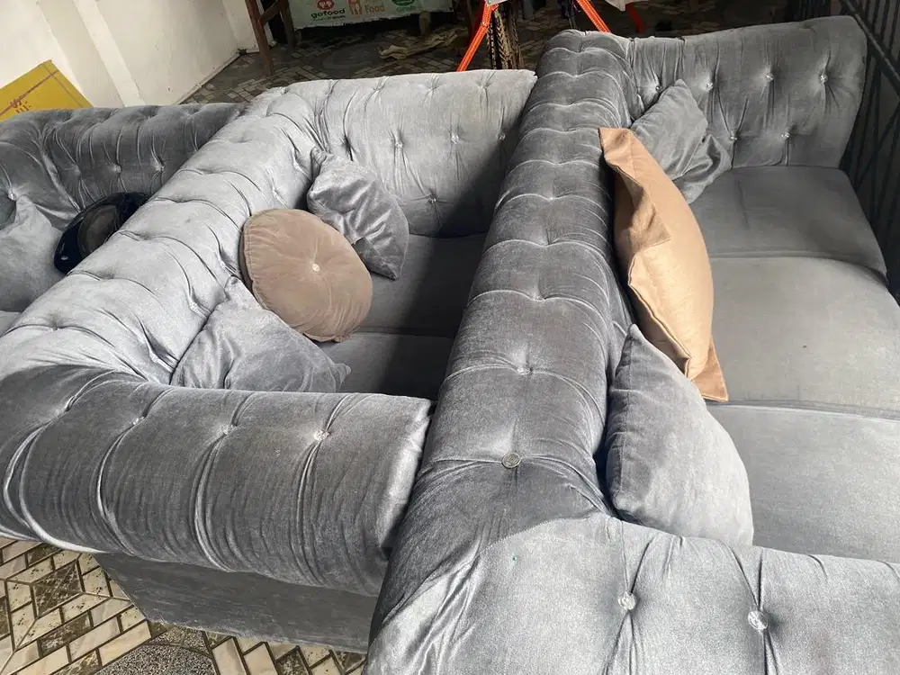 Di jual sofa pemakaian pribadi