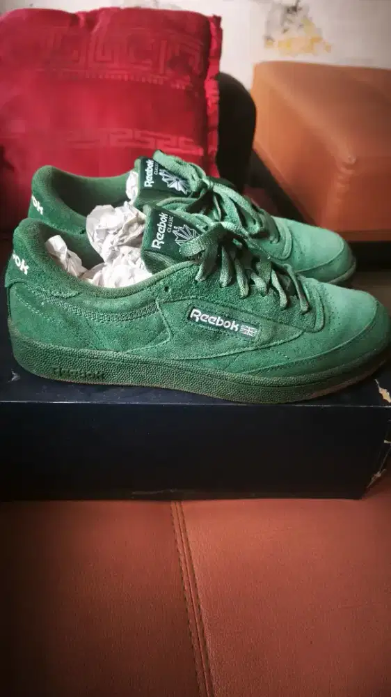 Reebok Classic size 44 (28.5cm)