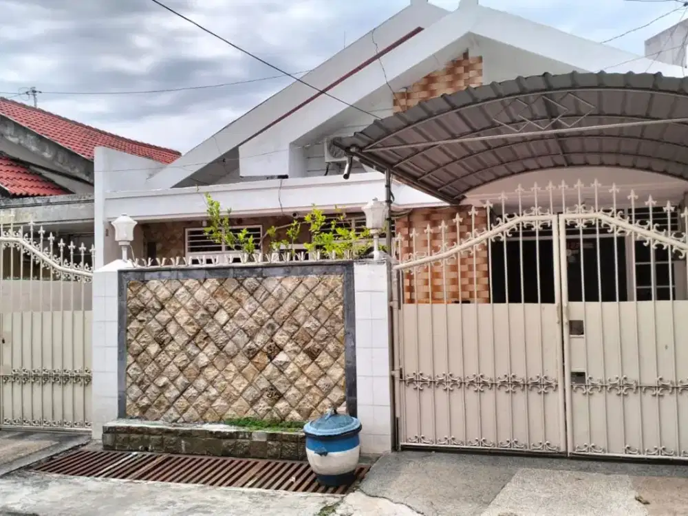 Rumah 1 Lantai Darmo Harapan Indah – Terawat & Siap Huni!