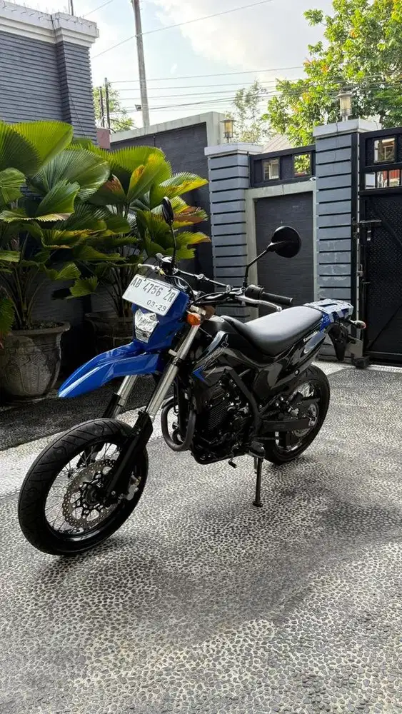 KLX 230 SM pemakaian 2024