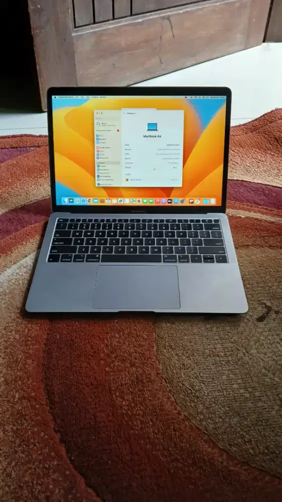 Macbook air retina 13-inch. 2018 8/128