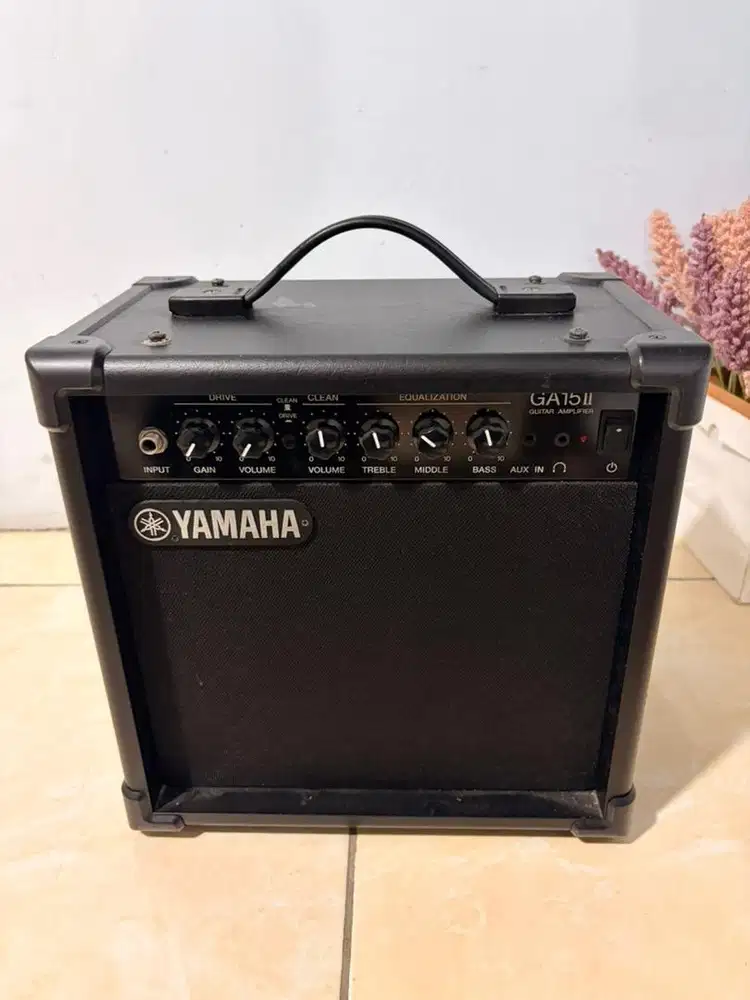 Amplifier untuk Gitar Preloved