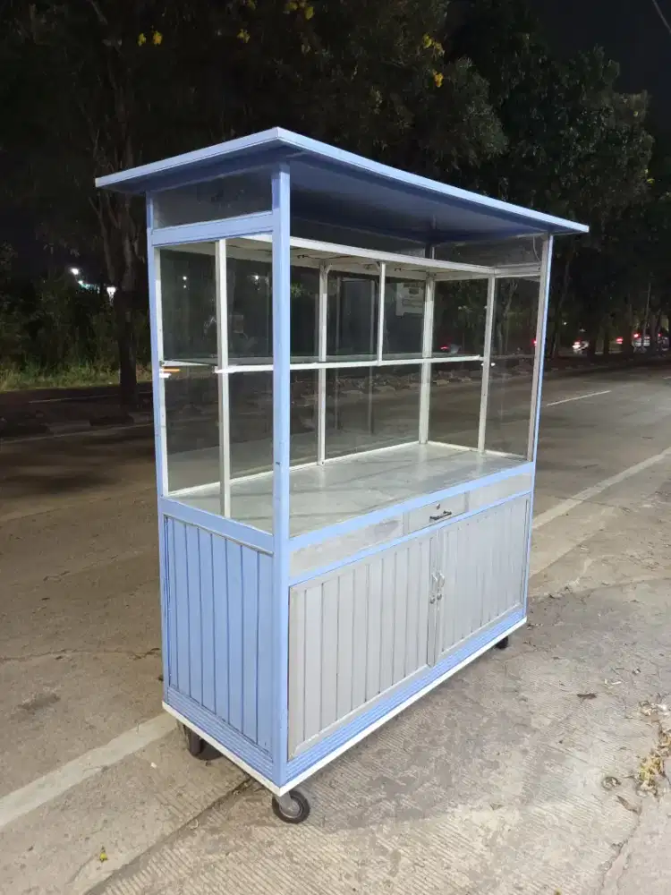 Etalase Gerobak mulus 90% BU