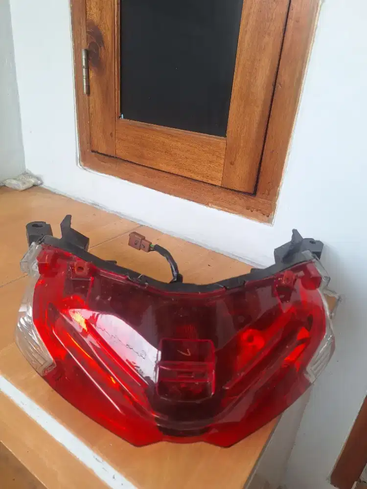 Lampu belakang nmax new original