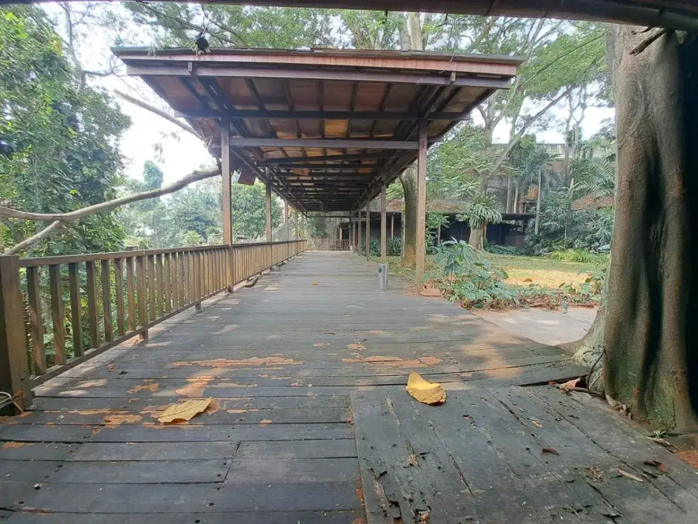 Lahan Luas Ex Venue Gedung Pertemuan, Cocok Untuk Town House Ekslusif di Cilandak Dekat Kemang Jakarta Selatan