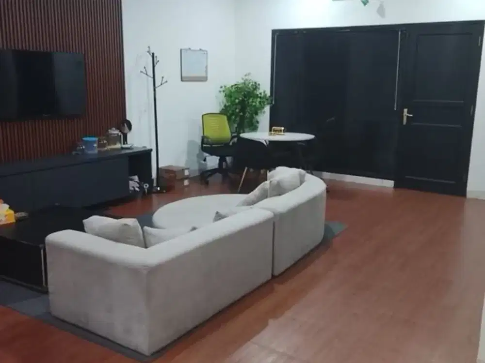 Rumah Strategis Bisa untuk Usaha di Sayap Martadinata, Sumur Bandung Ref.05503