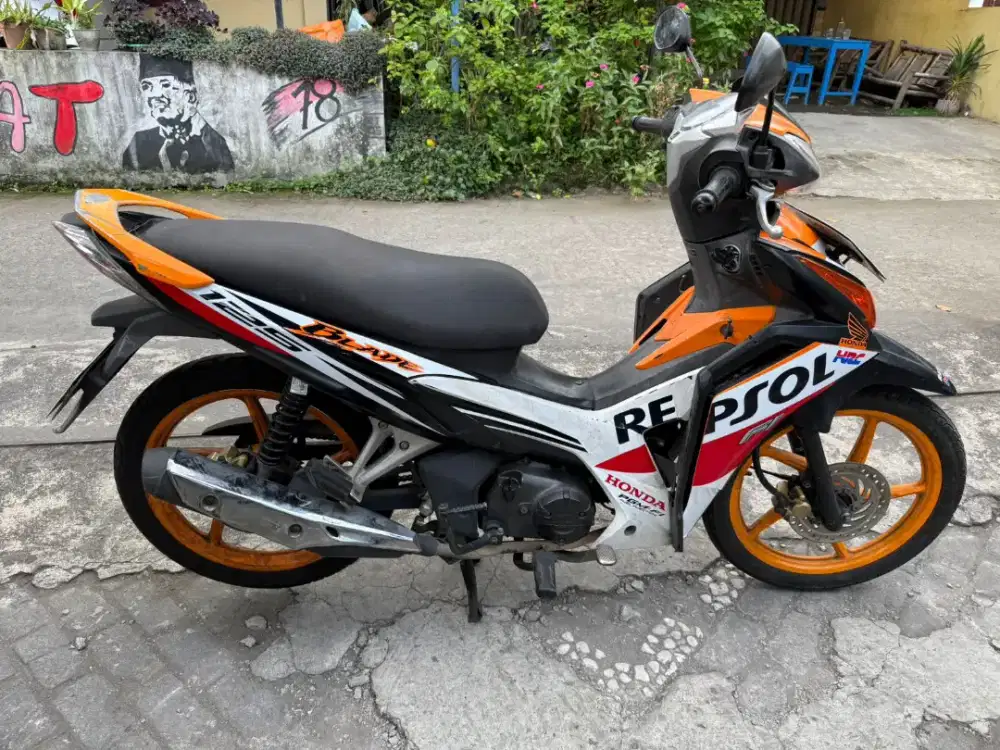 Honda Blade THN 2014 plat AB bantul