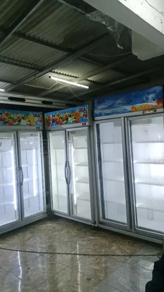 Chillir showcase 2 pintu mrk GEA AB 1050 L