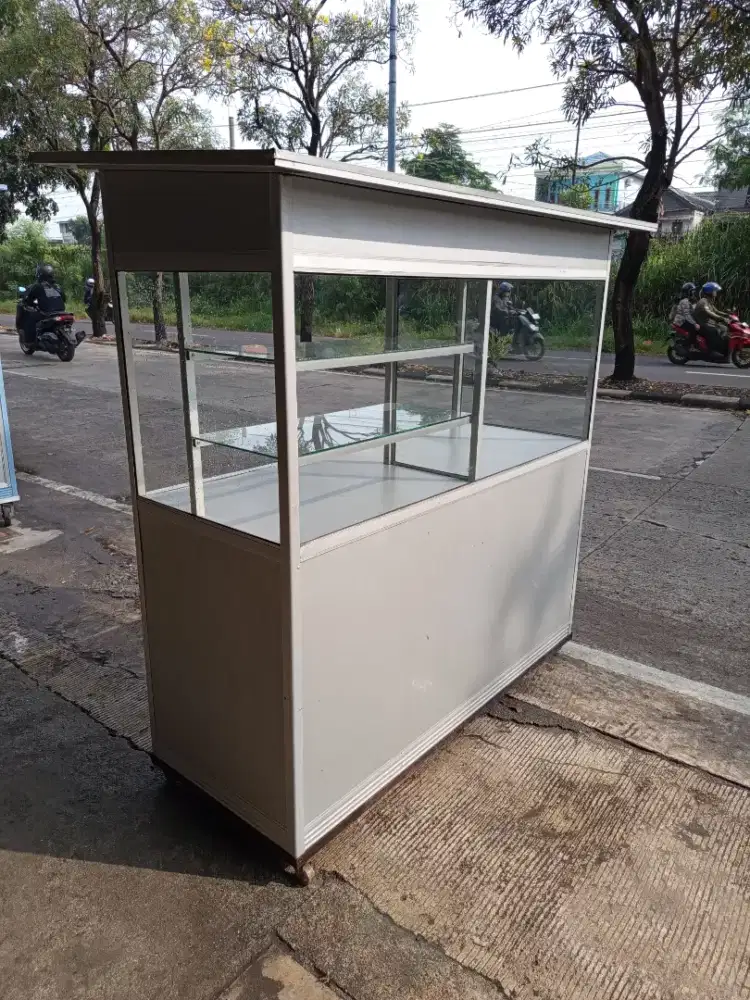 Etalase gerobak Mulus 97% BU