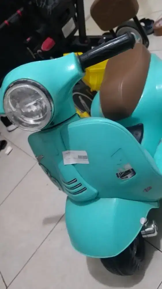 dijual murah ajah vespa anak gak bisa di cas