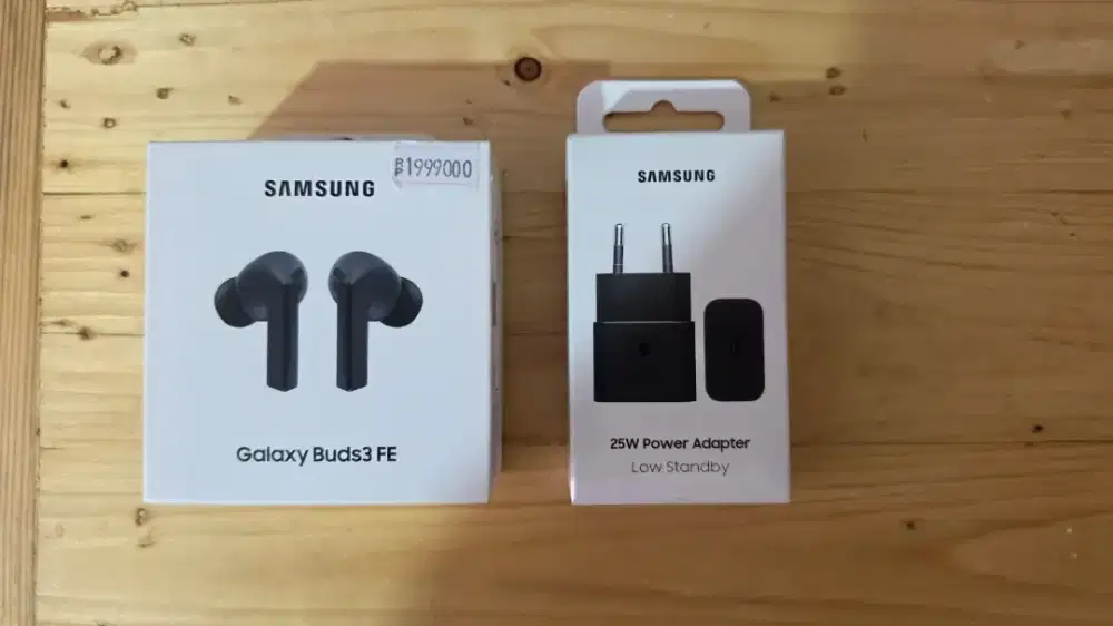 Samsung Galaxy Buds3 FE dan Samsung Adapter