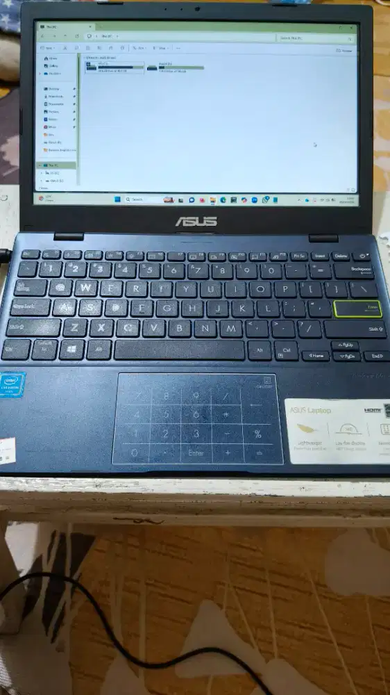 Laptop Notebook Asus estetik (Nego)