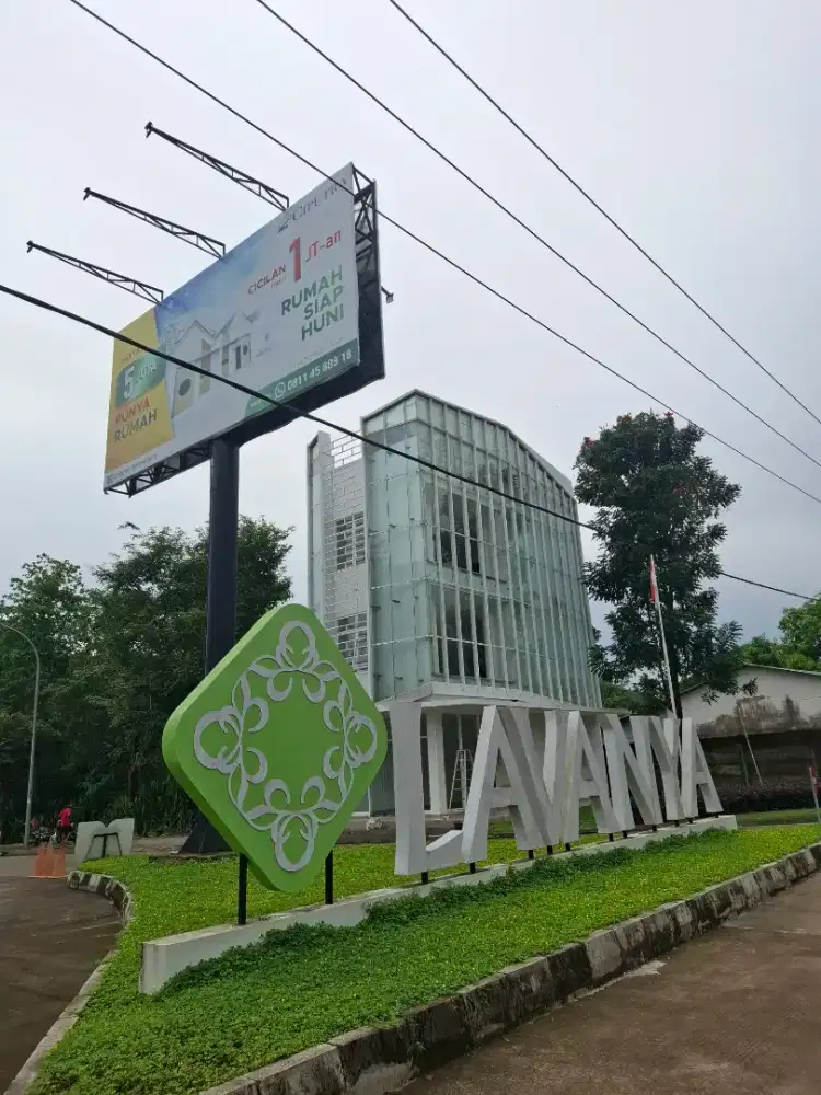 Disewakan ruko 3,5 Lantai posisi Sudut - nego