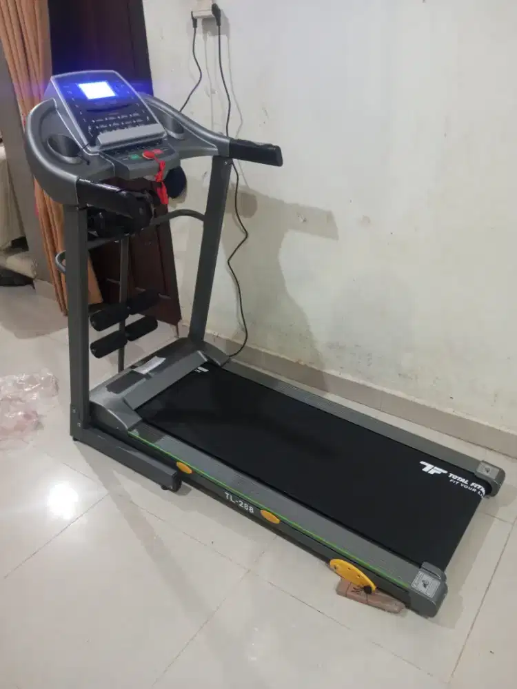 Treadmill elektrik jumbo bergaransi 100 baru