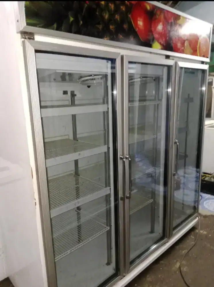 Chillir showcase 3 pintu mrk SANDEN