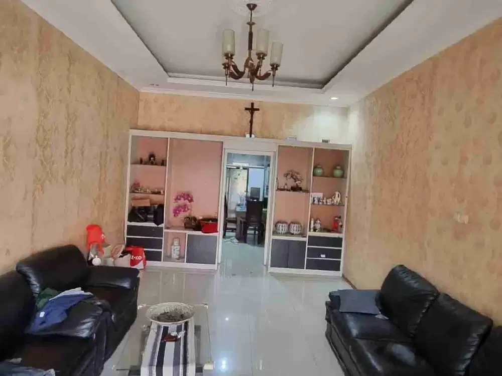 Rumah di
Taman sari
Kota Harapan Indah
Bekasi