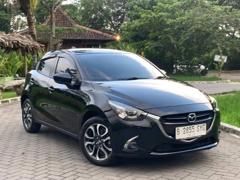 MAZDA 2 R SKYACTIVE MATIC LOW KM