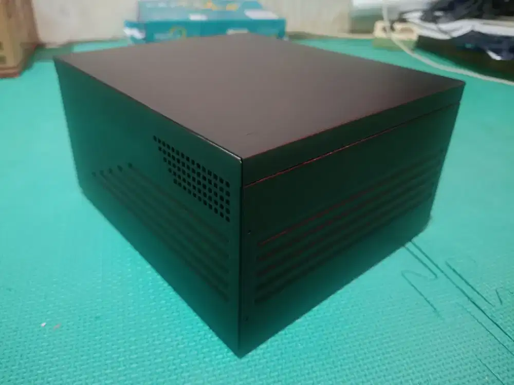 Pc/cpu mini itx i5 2400 r7 240
