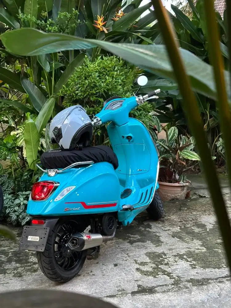Vespa Sprint S ABS 2023 Biru