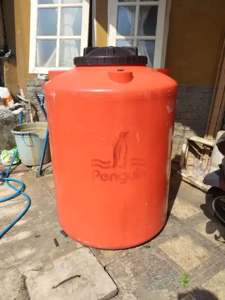 Di Jual: Toren Air 520 Liter, Toilet Duduk, Semi Jet Pump San Ei.