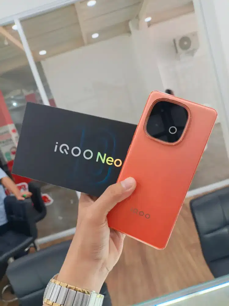 IQOO NEO 10 16/512 GB nya