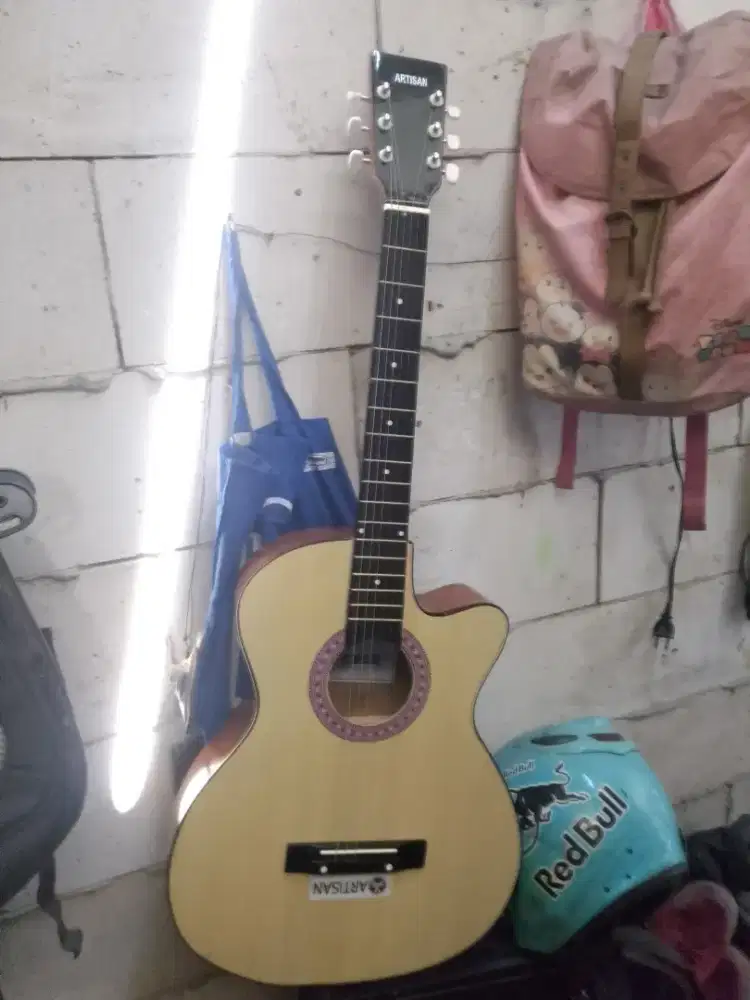Gitar akustik Artisan AR-VG01