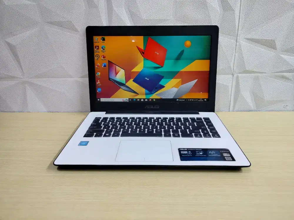 Laptop ASUS X453M Mulus Pisan