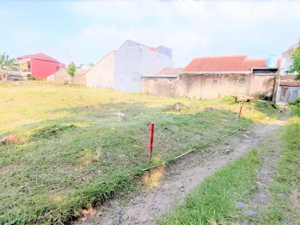 Tanah Kavling Area Perumahan, 200 Meter Danau Ciomas Permai