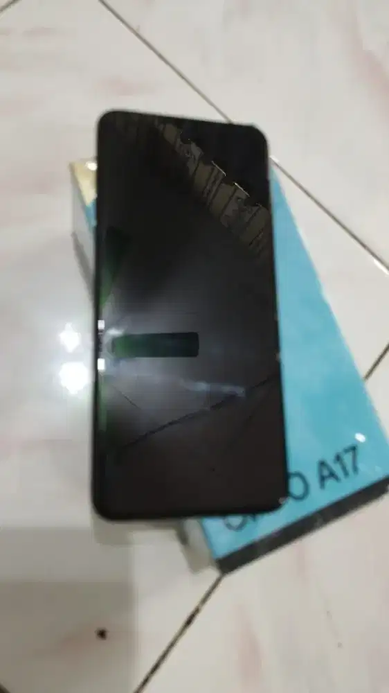 Dijual hp OPPO A17 muluuuss