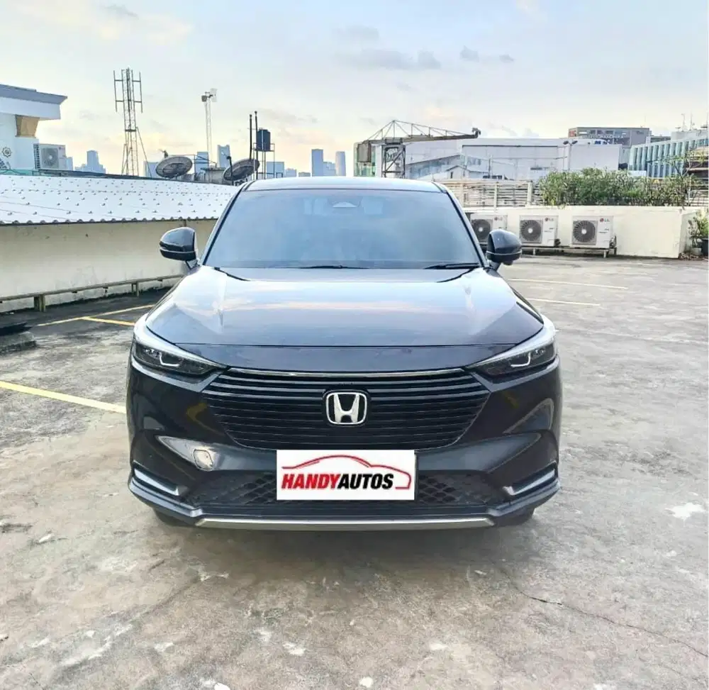 Honda HRV SE Tahun 2023 Automatic Hitam Mutiara