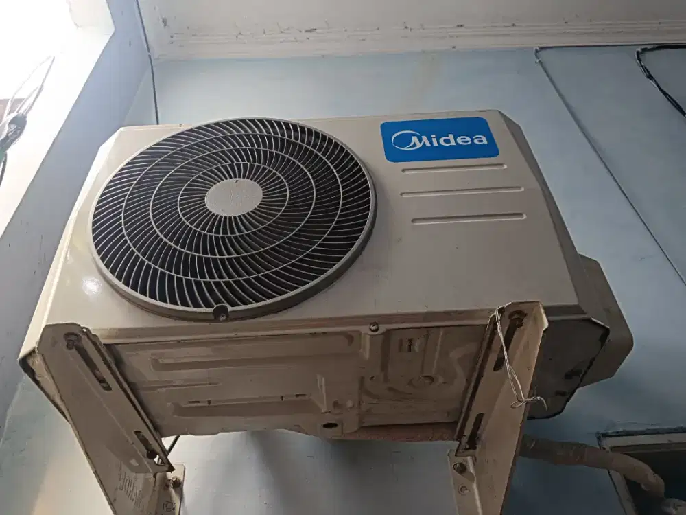 Jual AC bekas merk midea