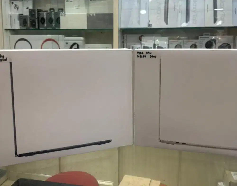 Macbook air M4 15iN 16/256 garansi 1 Tahun