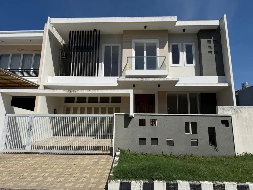 Rumah Pakuwon City Siap Huni Villa Royal