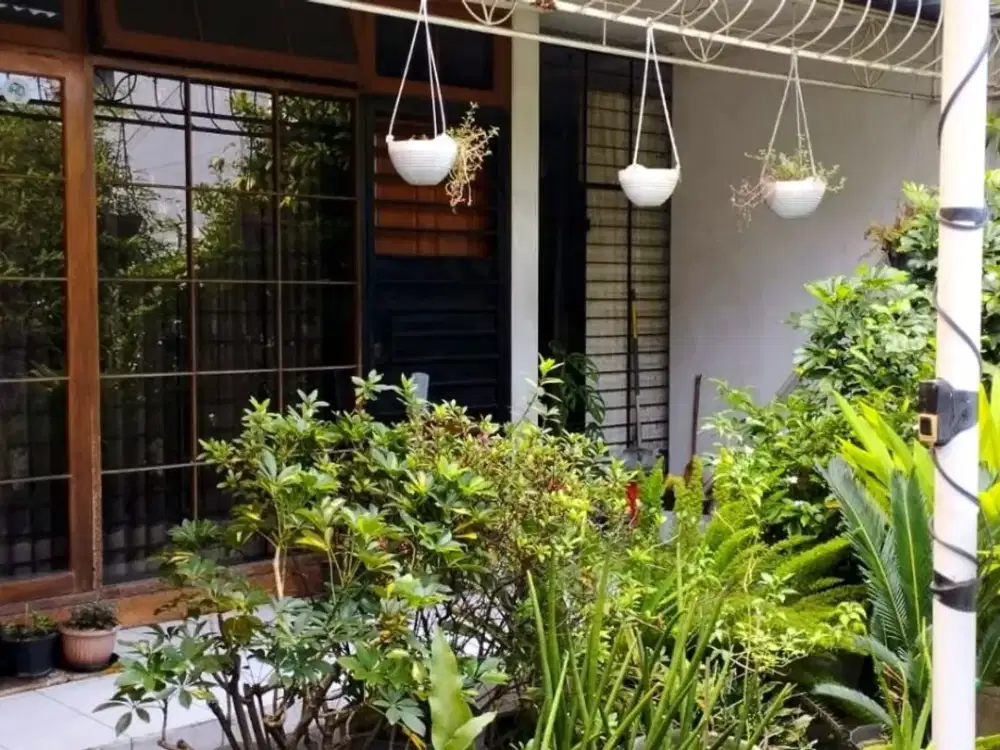 Dijual Hunian Nyaman dan Asri Lokasi Super Strategis di Sayap Pajajaran, Bandung