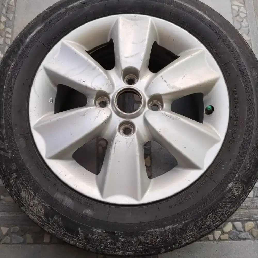 Ban Serep Grand livina