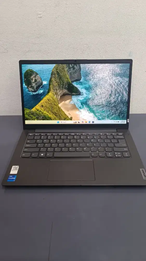 Lenovo V14 Intel core i7-1255U