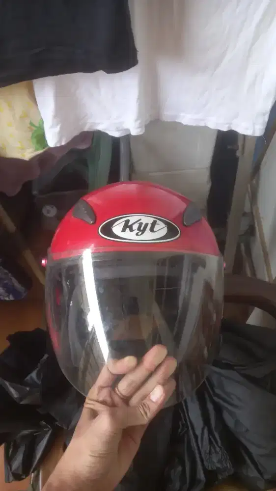 JUAL HELM KYT bekas