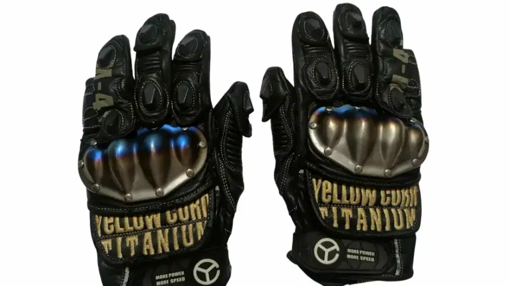 Yellow corn gloves titanium mulus
