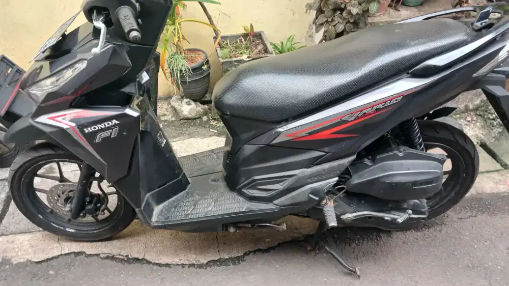 Honda Vario 125 tahun 2016 warna hitam